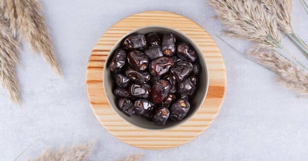 Mazafati Dates: Origin, Appearance, Benefits & Culinary Uses